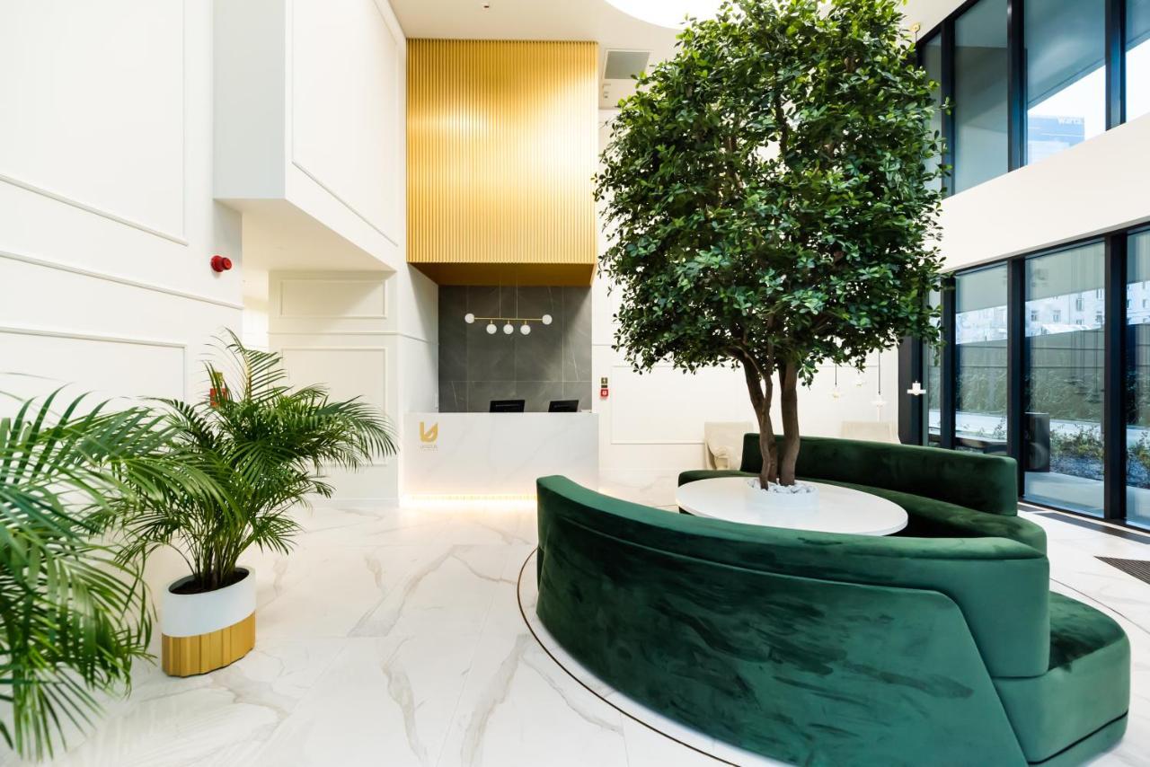 Апартаменти Unique Tower 22 Floor De Luxe